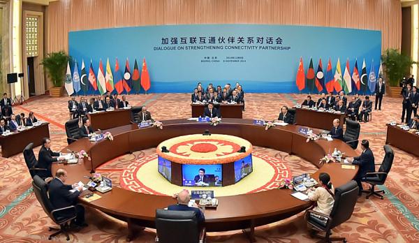 “習(xí)旋風(fēng)”勁刮APEC，“互聯(lián)互通”加碼“一帶一路”