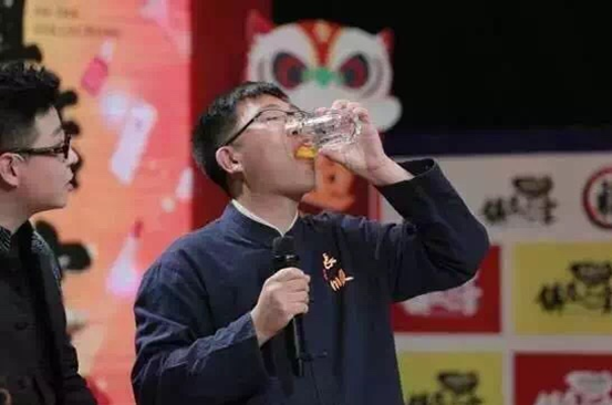 副縣長直播喝生雞蛋之后：通過農(nóng)村淘寶雞蛋銷量大增