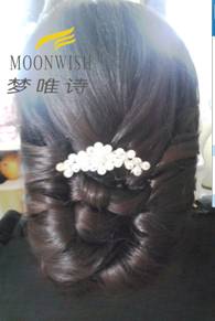 在青島哪家化妝學(xué)校學(xué)新娘跟妝最好?