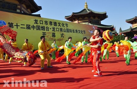 南山集團(tuán)的責(zé)任與擔(dān)當(dāng):擴(kuò)就業(yè)興教育關(guān)愛(ài)老人