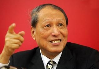 成思危:有能力買(mǎi)房的要趕緊下手