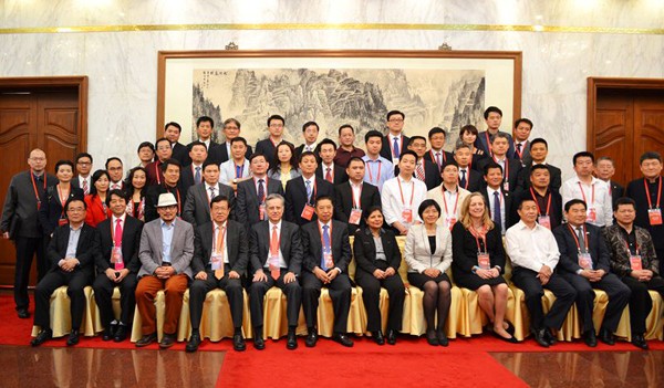 簡單理財(cái)網(wǎng)CEO楊暉：科技金融引導(dǎo)產(chǎn)業(yè)升級(jí)之路