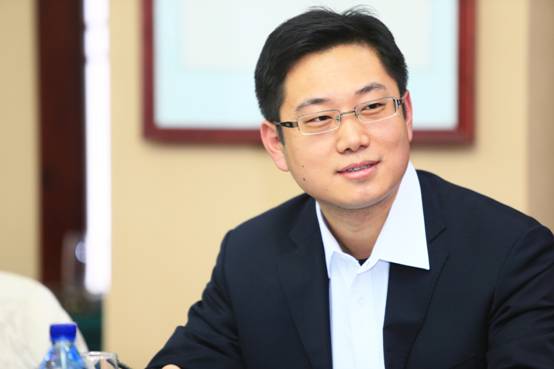 黃碩：應(yīng)防止反壟斷專家