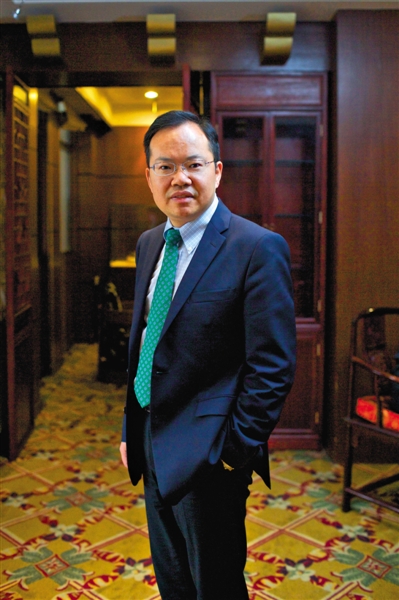 魯政委：人民幣不貶值錯(cuò)覺應(yīng)打破