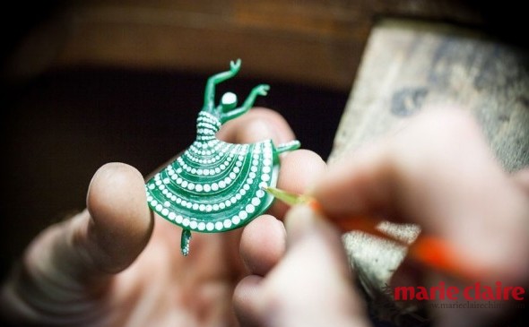 高級(jí)定制風(fēng)來襲：如何打造只屬于你的珠寶？