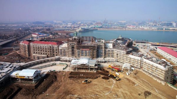 全球最大迪士尼旗艦店上海開業(yè) 居民稱價格太高