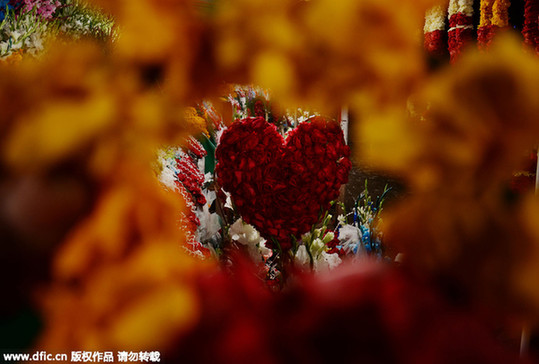 “情人節(jié)消費(fèi)潮”席卷亞太：你今天送了嗎？