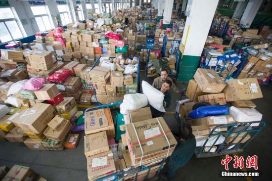今年中國快遞業(yè)務(wù)量破300億件 11月成史上最忙快遞月