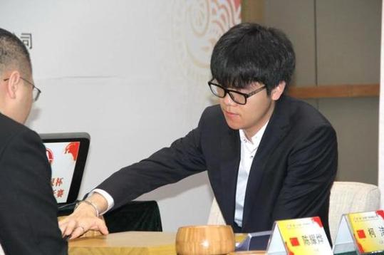 柯潔也擋不?。褰缟衩馗呤痔唣^50連勝