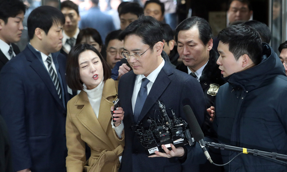 三星“太子”李在镕被批捕