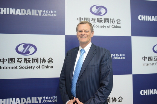 “DSL之父”約翰·喬菲：人工智能統(tǒng)治人類？無需過分夸大威脅