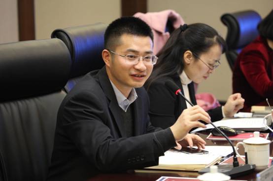 專家學(xué)者熱議上市公司債務(wù)風(fēng)險與品牌管理