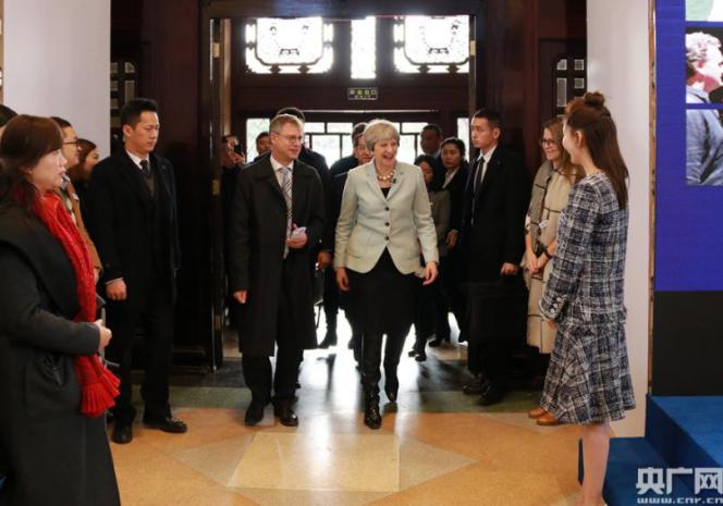 梅姨“旋風(fēng)訪華”搬空英國簽90億英鎊大單 重點就在這些領(lǐng)域