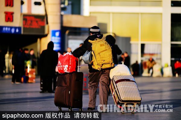 鐵路春運(yùn)連續(xù)三天旅客發(fā)送量超千萬(wàn)人次