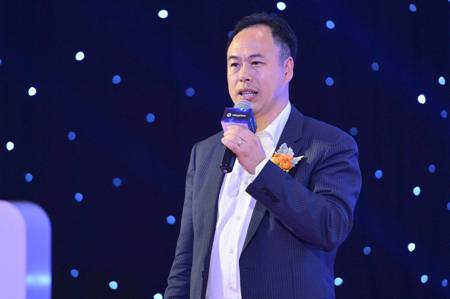 “十載塵與土遙上白云間”和信創(chuàng)天下一代云桌面VENGD 4.0震撼發(fā)布